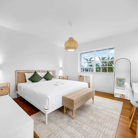 Modern 1 Bd Apt By The Beach